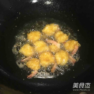 黄金虾圆子的家常做法，黄金虾圆子烹饪技巧分享