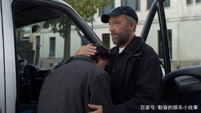 法律之外应有人情(法律之外尚有人情的意思)
