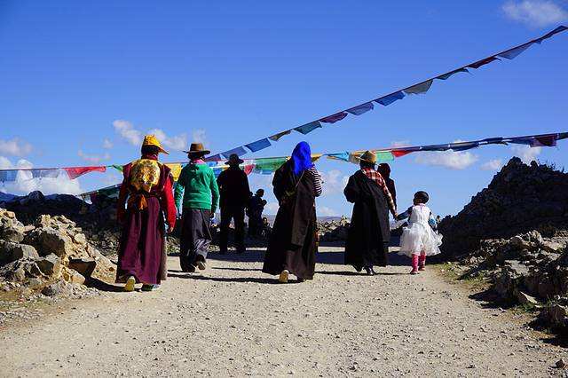西藏清明节去哪玩(春节去西藏旅游攻略)